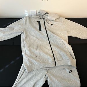 Nike Tech Sweats (copy) fits like a 2xl